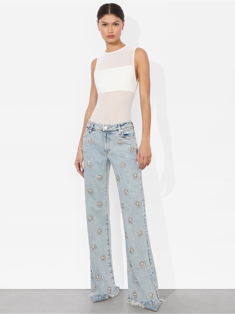 ALICE + OLIVIA ROXIE EMBELLISHED JEAN - Picture 4 of 12